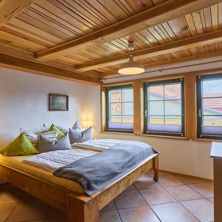 Landhotel Brauner Hirsch 캄머포르스트 객실 사진