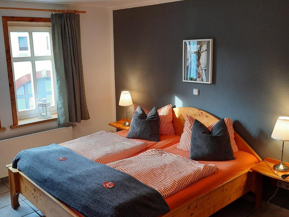 Landhotel Brauner Hirsch 캄머포르스트 외부 사진